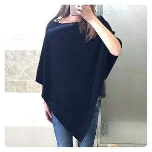 Barefoot Dreams Poncho Navy Blue